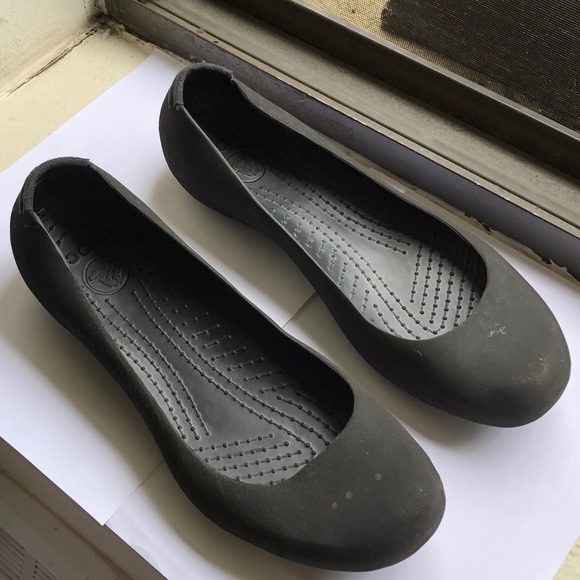 crocs women's wide width